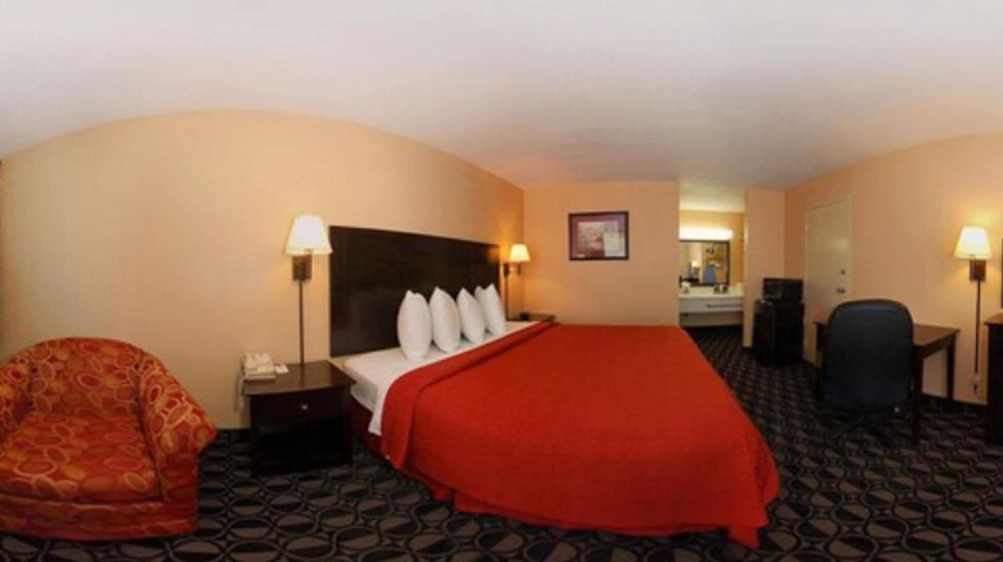 Quality Inn Ada Near University Bagian luar foto